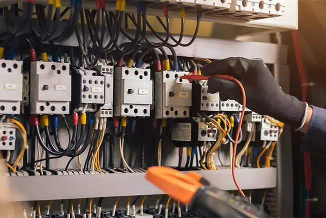 24/7 emergency electrician callout — Reliant Electrical Services